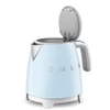Kép 2/5 - SMEG MINI VÍZFORRALÓ, retro, világoskék